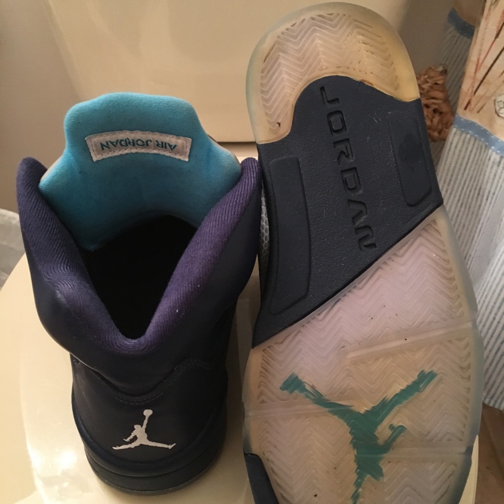 Jordan Hornet Retro 5s - Picture 3 of 3